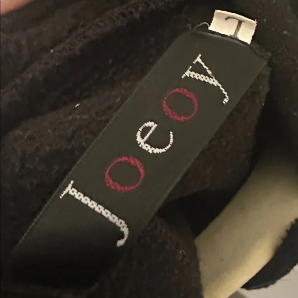 Joey Black and Red Hoodie Friends logo - Picture 3 of 3